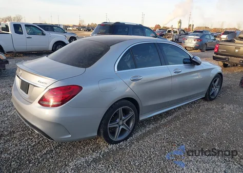 2016 Mercedes-Benz C 300 Sport 4Matic из США, поврежденный, VIN 55SWF4KB8GU100145